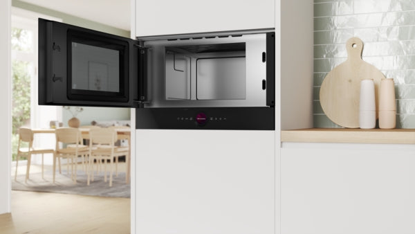 Bosch Series 8 Built-In Microwave 38cm - Black